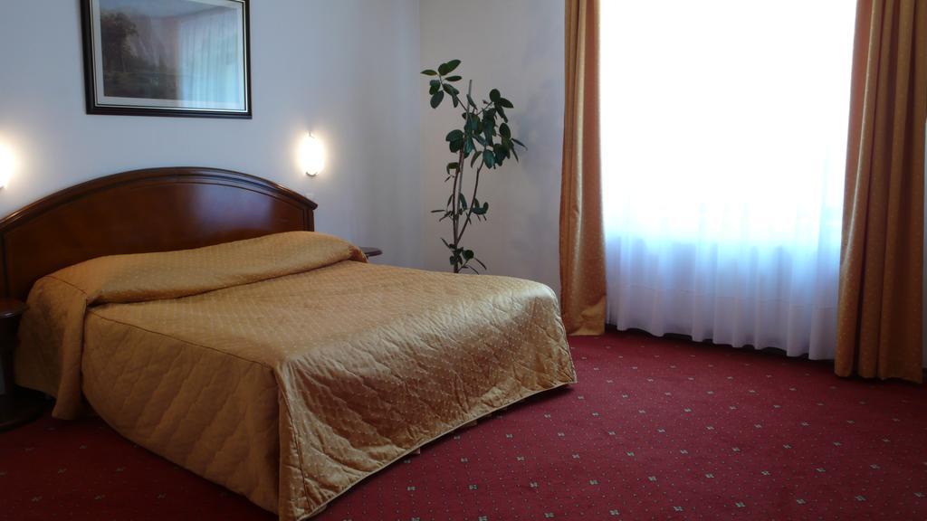 Hotel Ruia Poiana Brasov Bilik gambar
